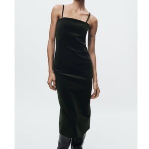 Zara Dark Green Velvet Midi Dress